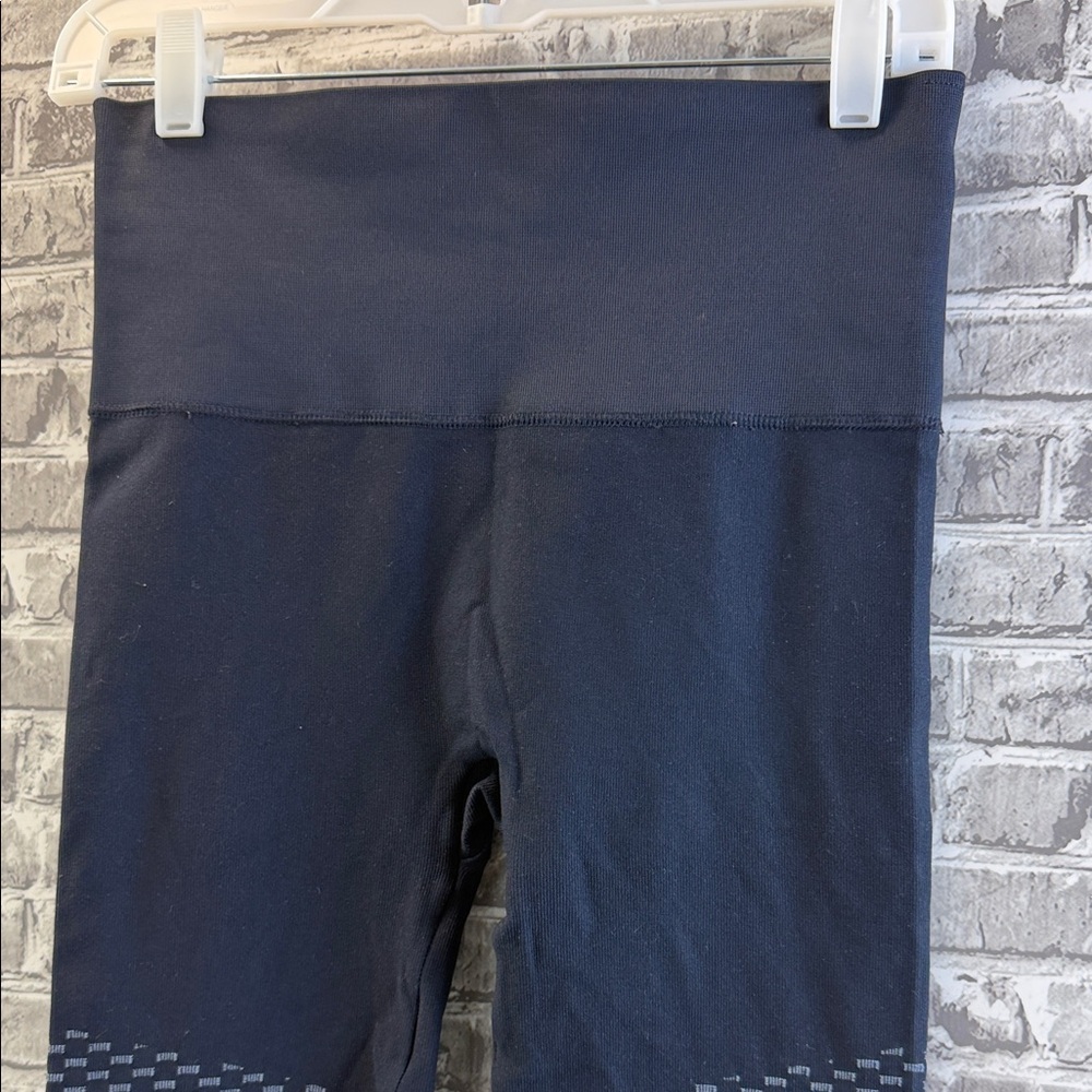 SPANX Patterned Leggings - Picture 4 of 11